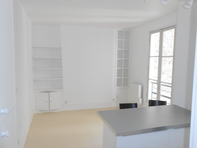 Location Appartement meublé 2 pièces - 30m² 75017 Paris