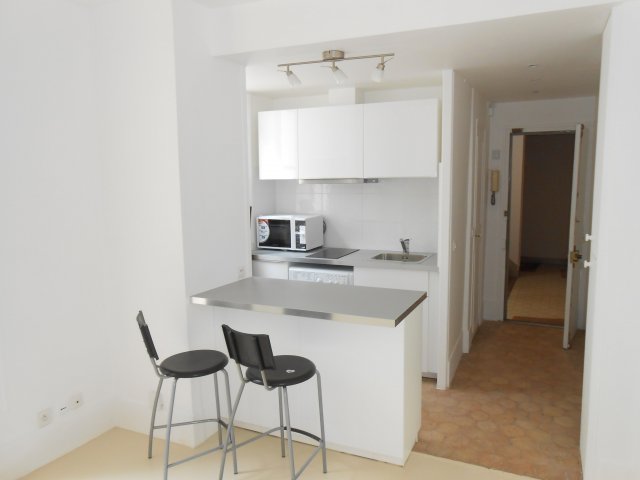 Location Appartement meublé 2 pièces - 30m² 75017 Paris