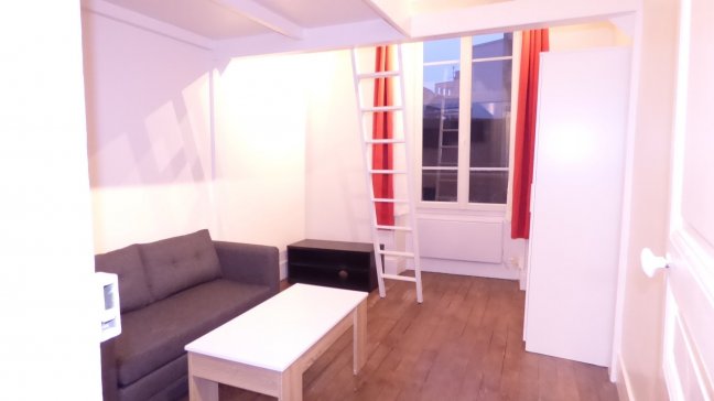 Location Appartement meublé 1 pièce (studio) - 23m² 75020 Paris