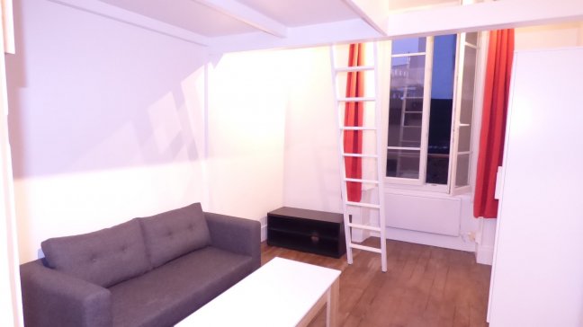 Location Appartement meublé 1 pièce (studio) - 23m² 75020 Paris
