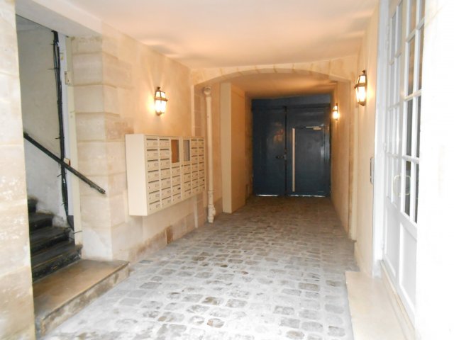 Location Appartement  3 pièces - 45m² 75003 Paris