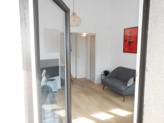 Location Appartement  2 pièces - 35m² 75020 Paris