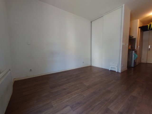 Location Appartement meublé 1 pièce (studio) - 19m² 93110 Rosny-sous-bois