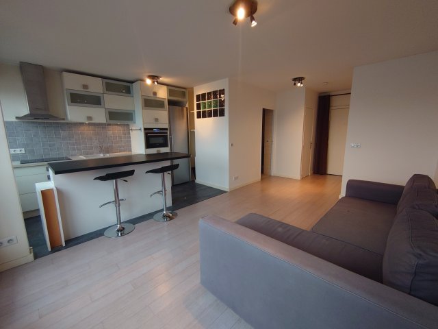 Location Appartement  2 pièces - 47m² 75017 Paris