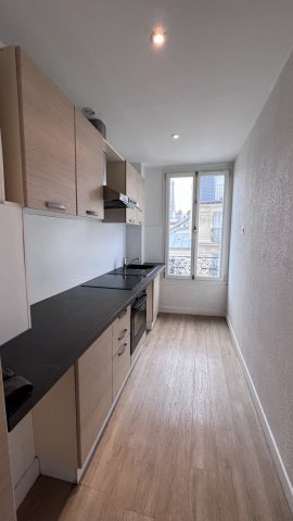 Location Appartement  3 pièces - 64m² 75007 Paris